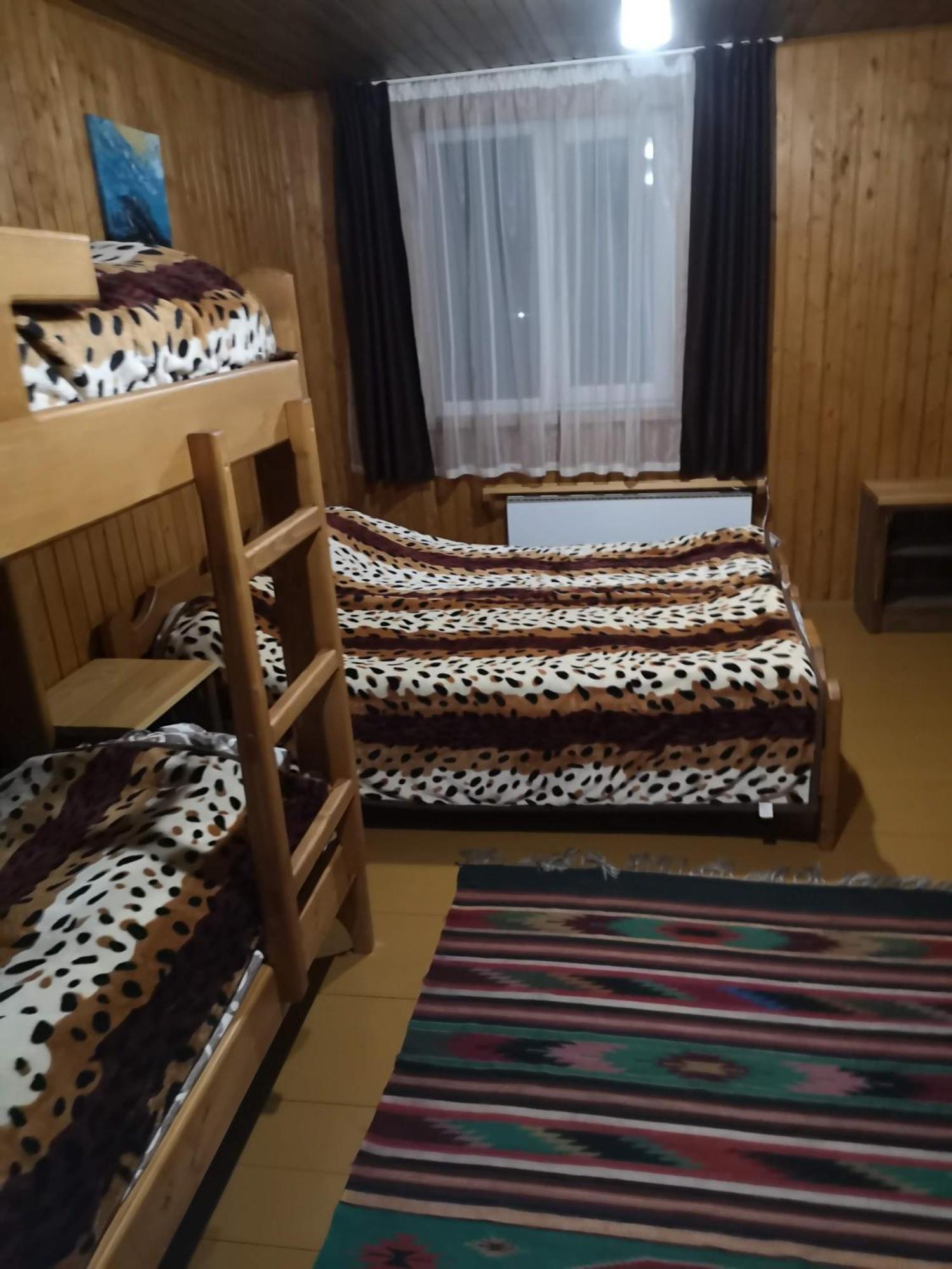 Рада Дараба Hotel Krasnik Exterior foto