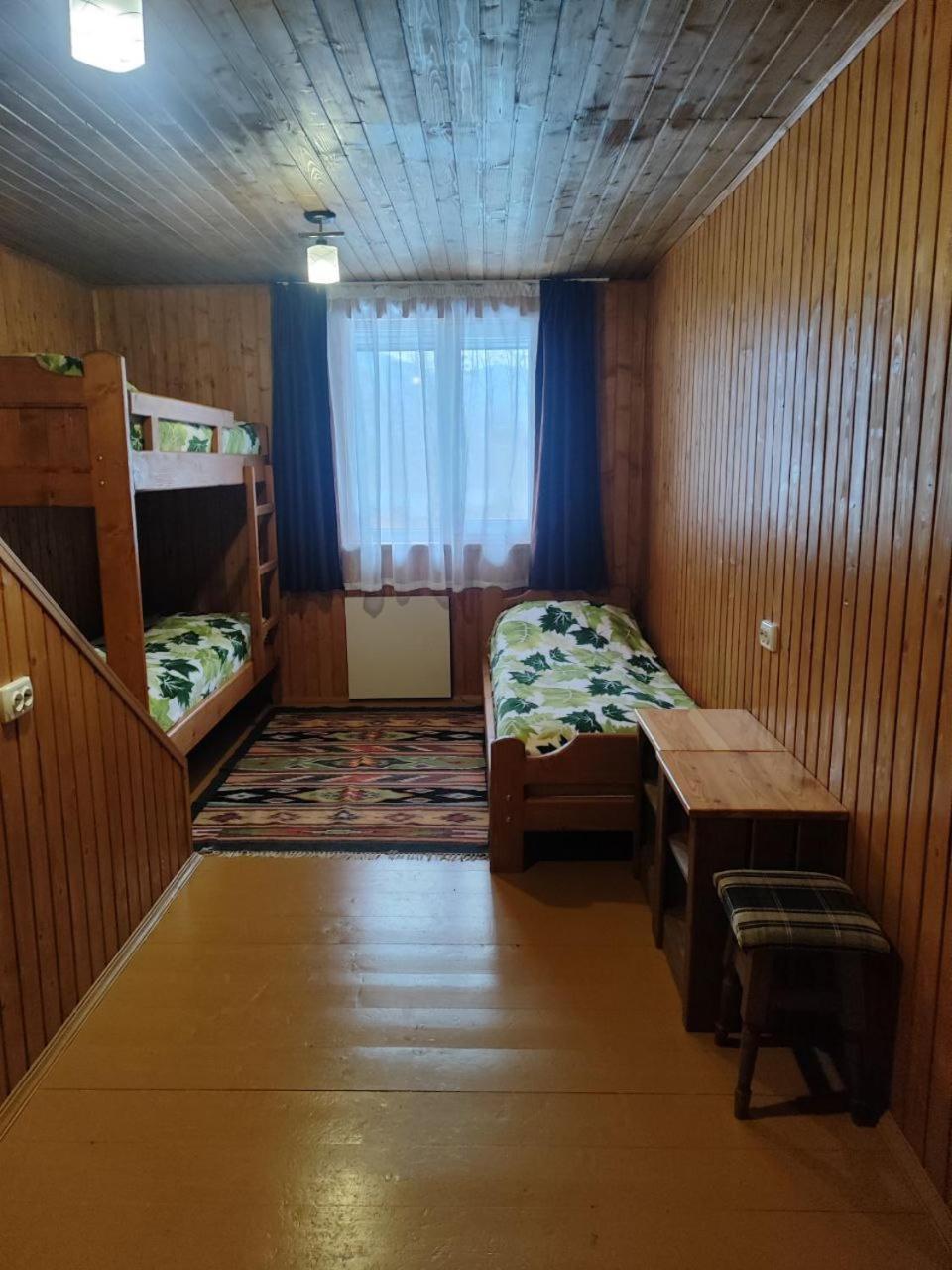 Рада Дараба Hotel Krasnik Exterior foto