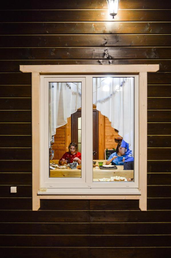 Рада Дараба Hotel Krasnik Exterior foto